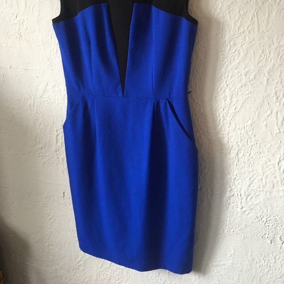 Calvin Klein royal blue and black color block fitted sheath dress - Picture 3 of 4